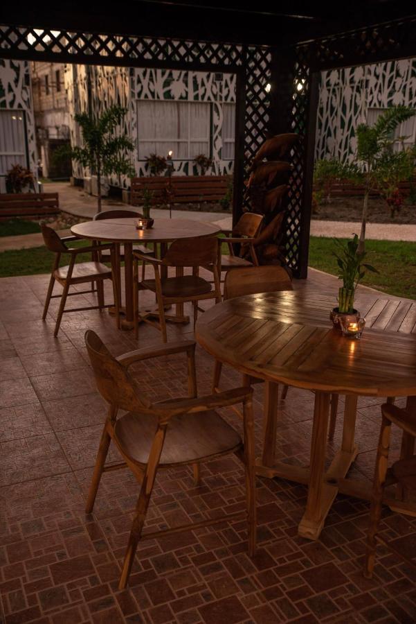 Saipan Vegas Resort Ngoại thất bức ảnh